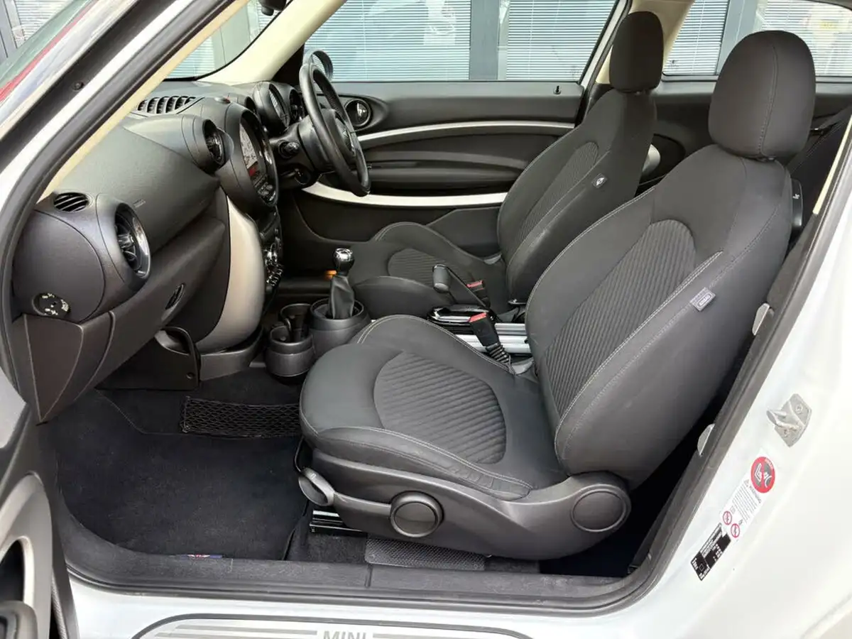 2014-mini-paceman-16-cooper-big-11