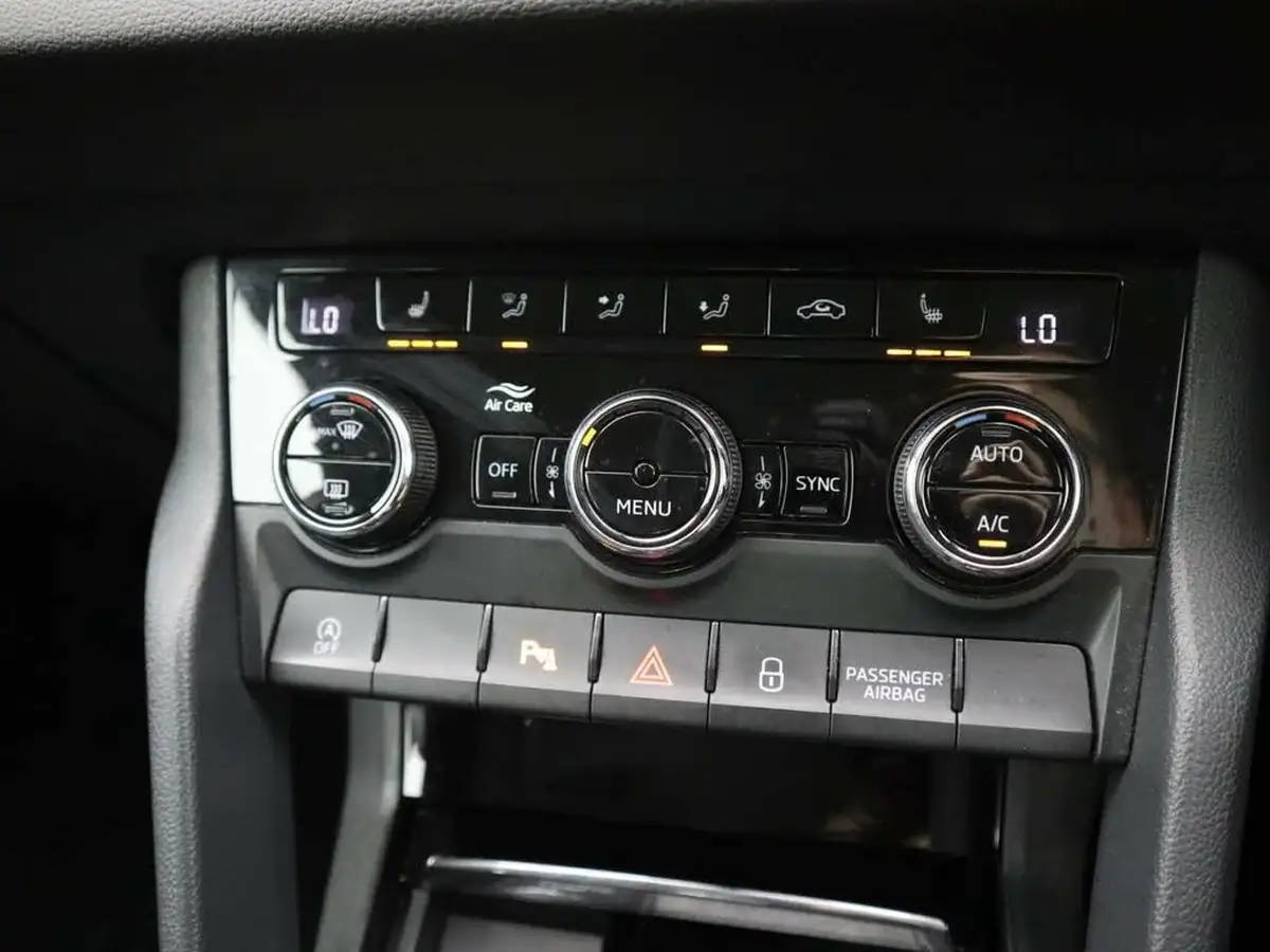 2018-skoda-karoq-10-tsi-se-l-ss-big-18