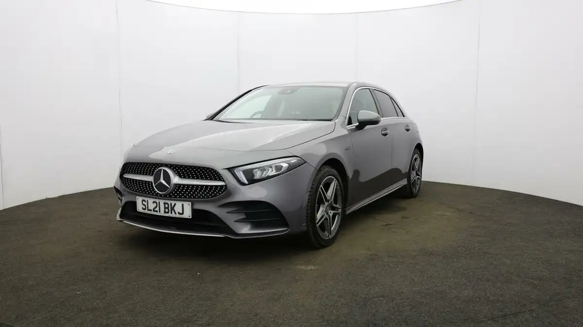 2021-mercedes-benz-a-class-13-a250e-amg-line-hatchback-5d-big-30