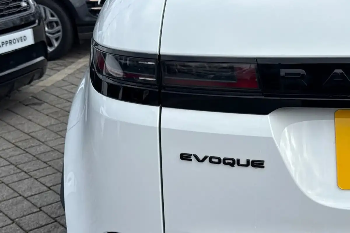2024-land-rover-range-rover-evoque-20-d165-s-awd-auto-big-18