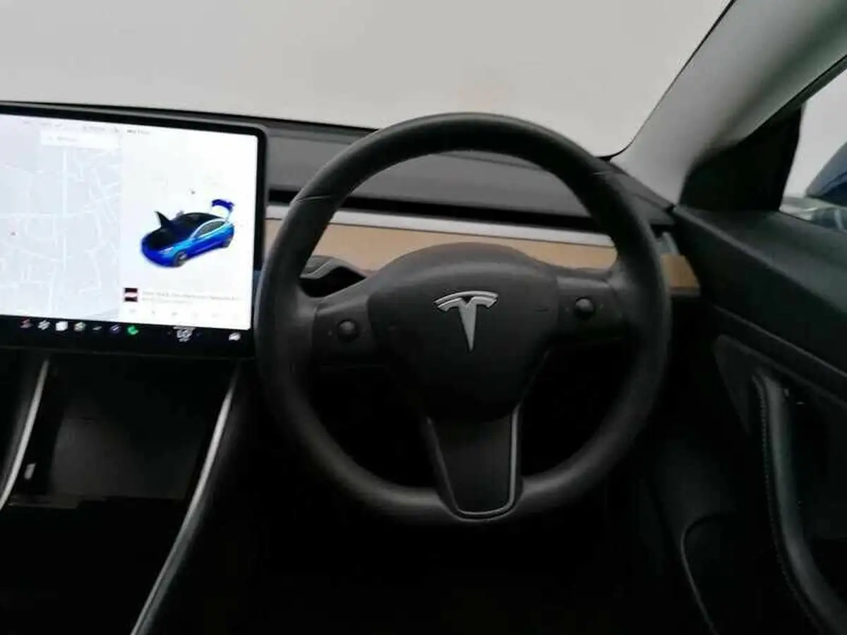 2020-tesla-model-3-e-standard-plus-big-10