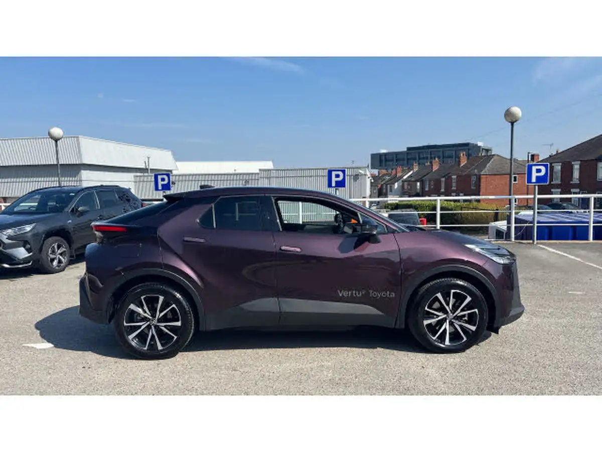 2024-toyota-c-hr-20-vvt-i-design-220bhp-plug-in-big-15