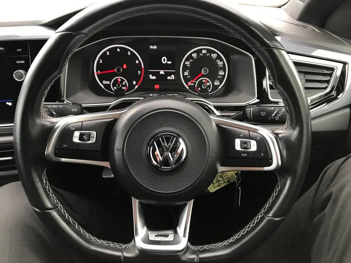 2020-volkswagen-polo-10-tsi-r-line-115ps-big-24