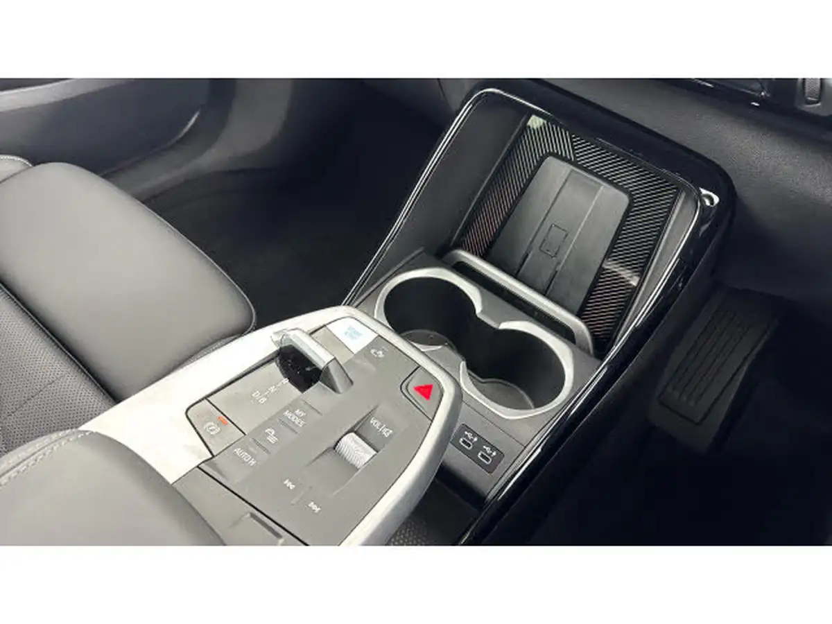 2024-bmw-ix2-e-xdrive30-m-sport-big-9