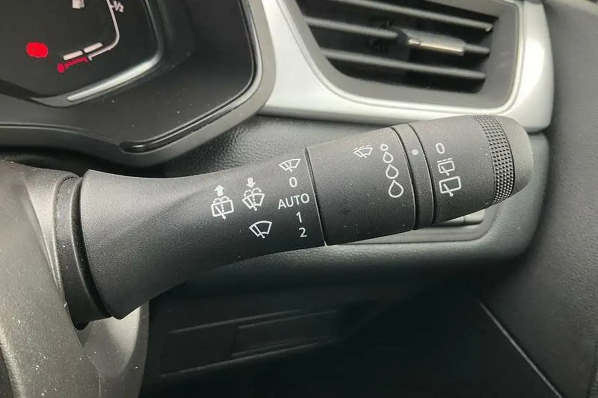 2023-renault-captur-16-techno-145ps-full-big-14
