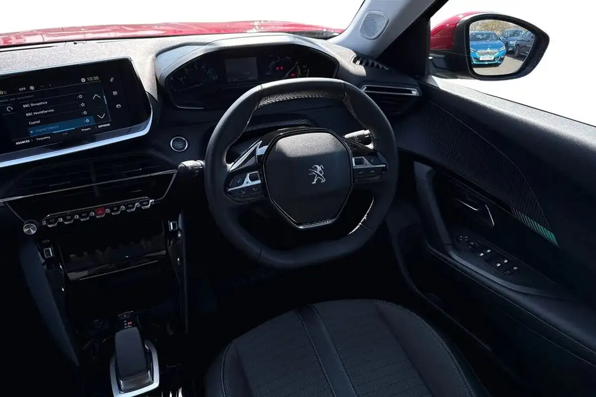 2021-peugeot-2008-suv-e-allure-big-17