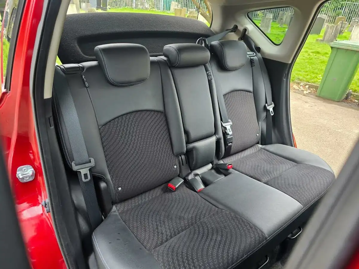 2014-nissan-note-12-tekna-cvt-big-21