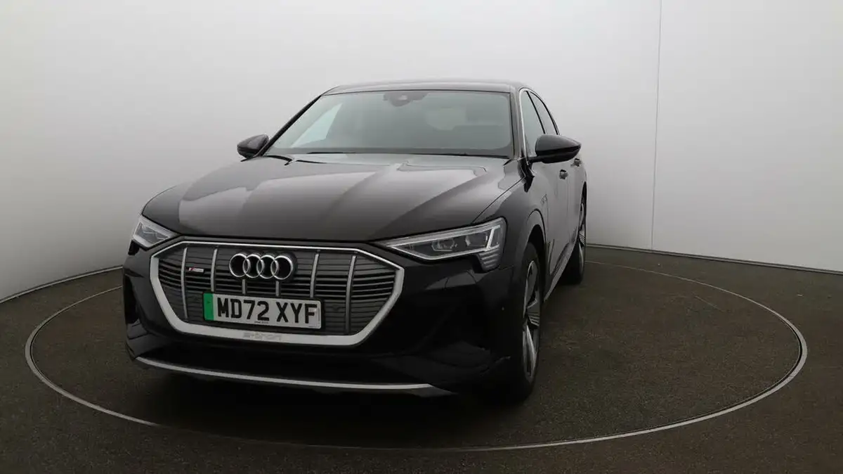 2023-audi-e-tron-55e-s-line-sportback-big-31