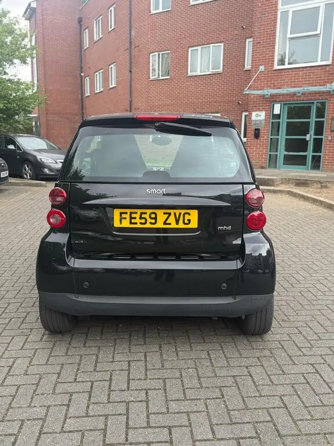 2009-smart-fortwo-10-passion-71bhp-coupe-big-4