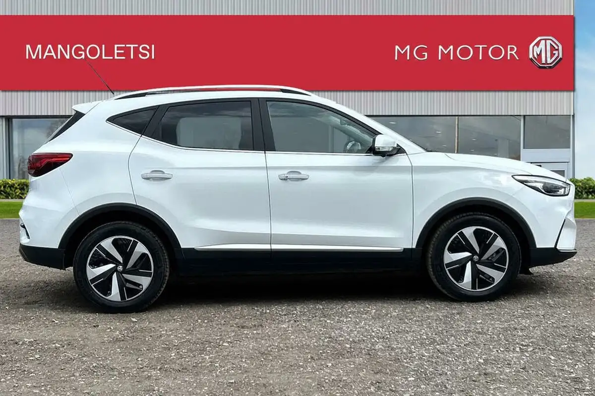 2024-mg-zs-suv-e-trophy-connect-ev-156ps-long-range-big-3