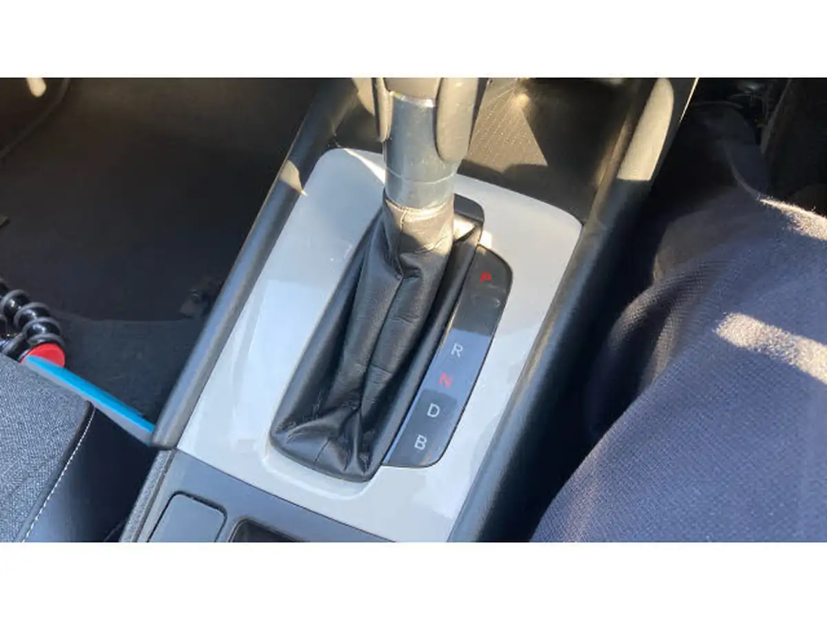 2021-honda-jazz-15-i-mmd-ex-107ps-big-30