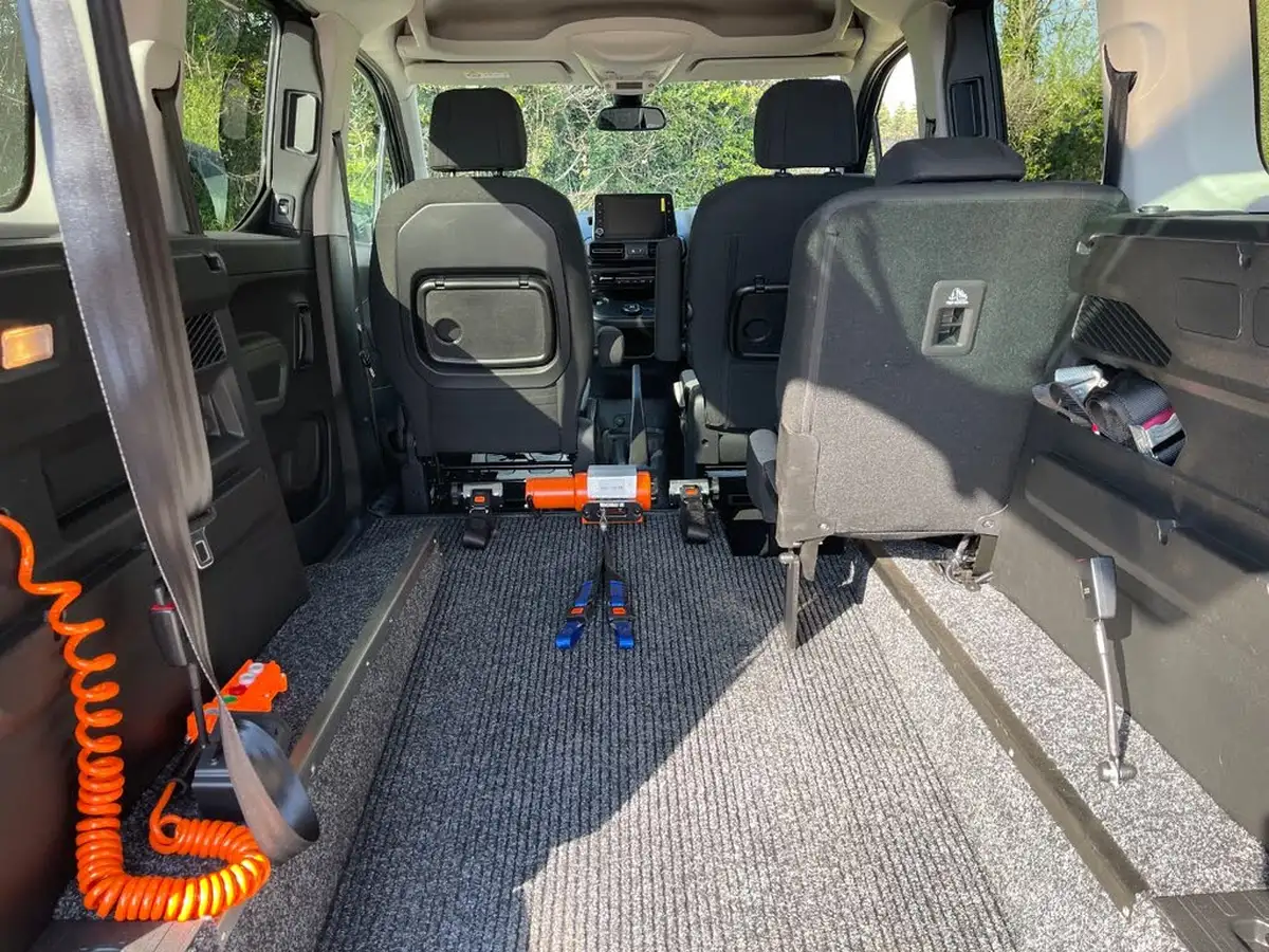 2022-citroen-berlingo-12-puretech-flair-xtr-m-size-big-3