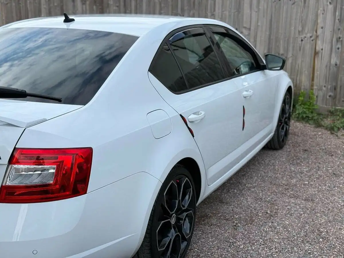 2016-skoda-octavia-20-tsi-vrs-230-hatchback-dsg-big-7