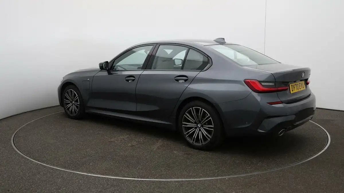 2020-bmw-3-series-20-330e-m-sport-saloon-4d-big-55
