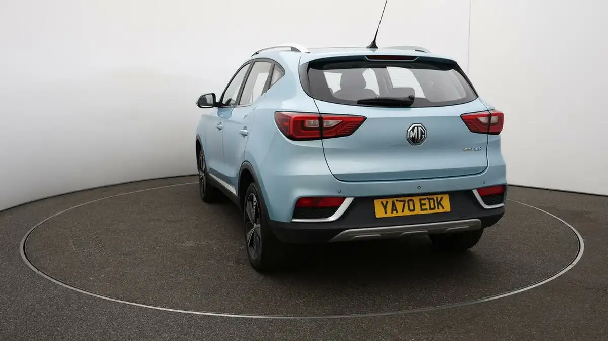2021-mg-zs-suv-e-exclusive-ev-big-54