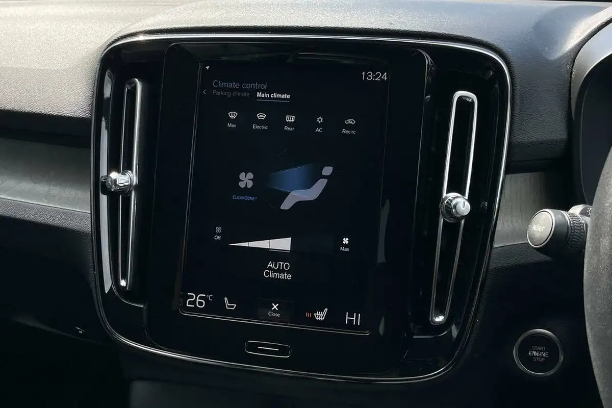 2019-volvo-xc40-15-t3-inscription-pro-163bhp-geartronic-big-37