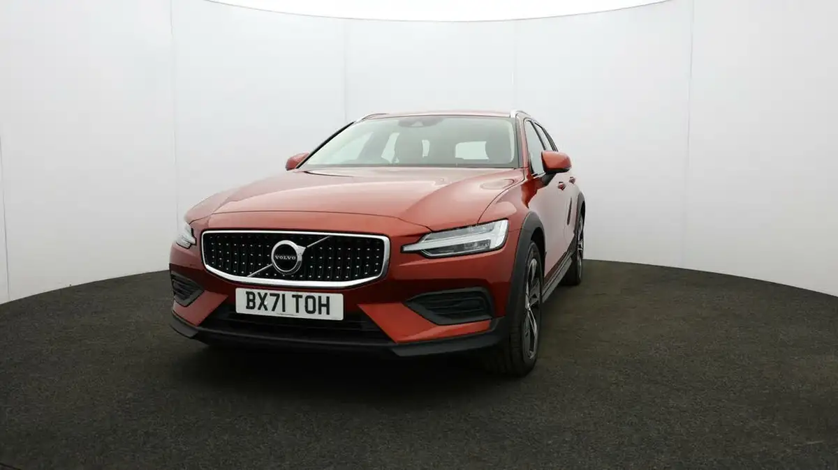 2021-volvo-v60-20td-b4-cross-country-big-34
