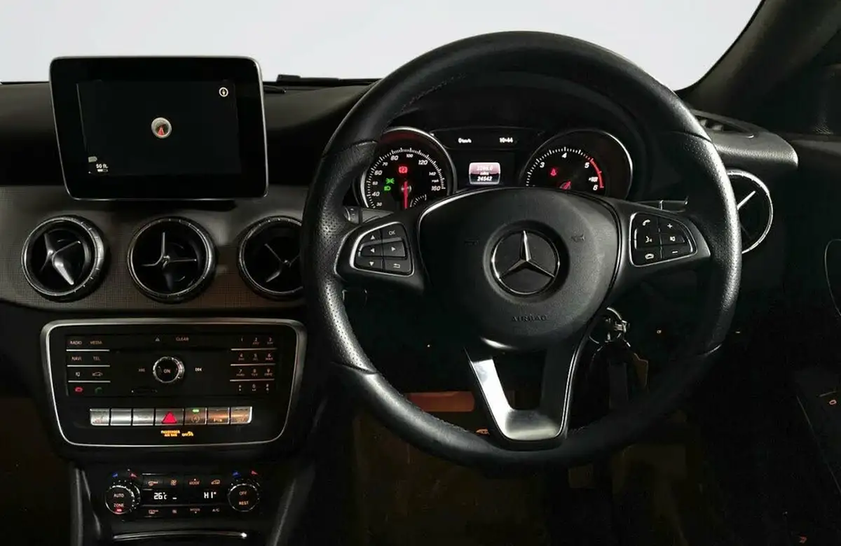 2018-mercedes-benz-cla-21d-cla-220-sport-coupe-4d-big-4