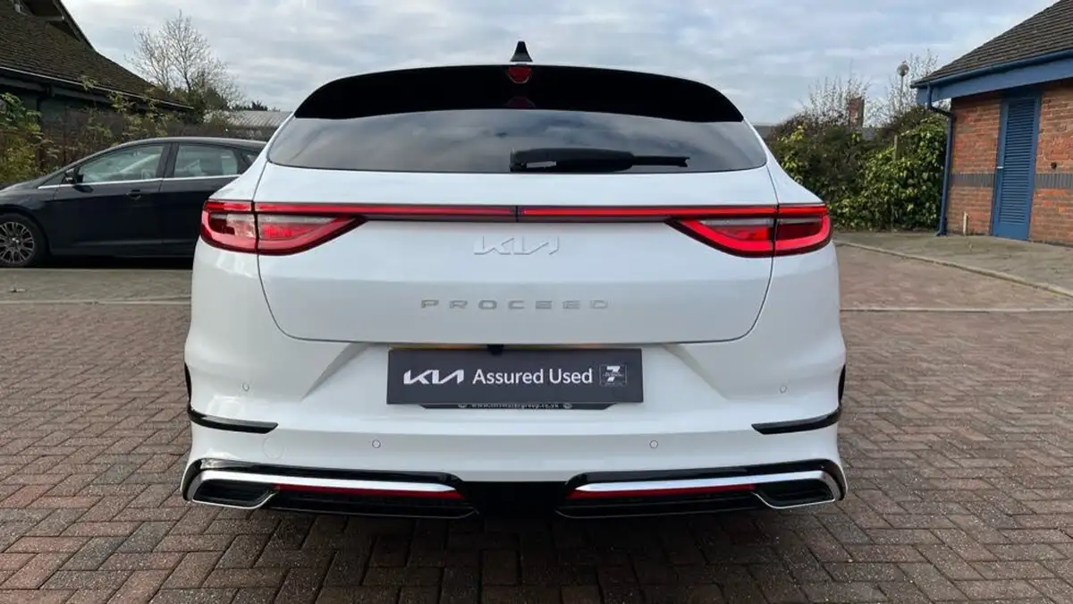 2024-kia-pro-ceed-15-t-gdi-gt-line-s-138bhp-big-26