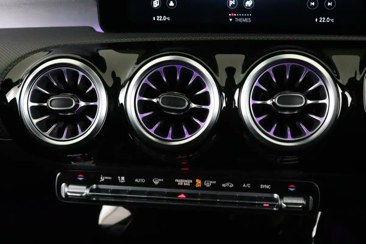 2021-mercedes-benz-a-class-13-a180-amg-line-executive-edition-saloon-4d-7g-dct-big-23