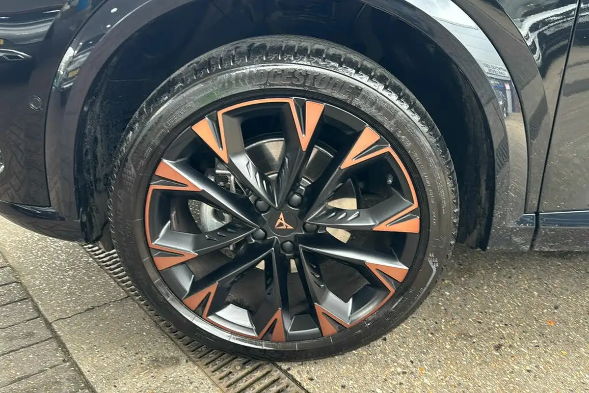 2024-cupra-formentor-15-etsi-v3-big-7