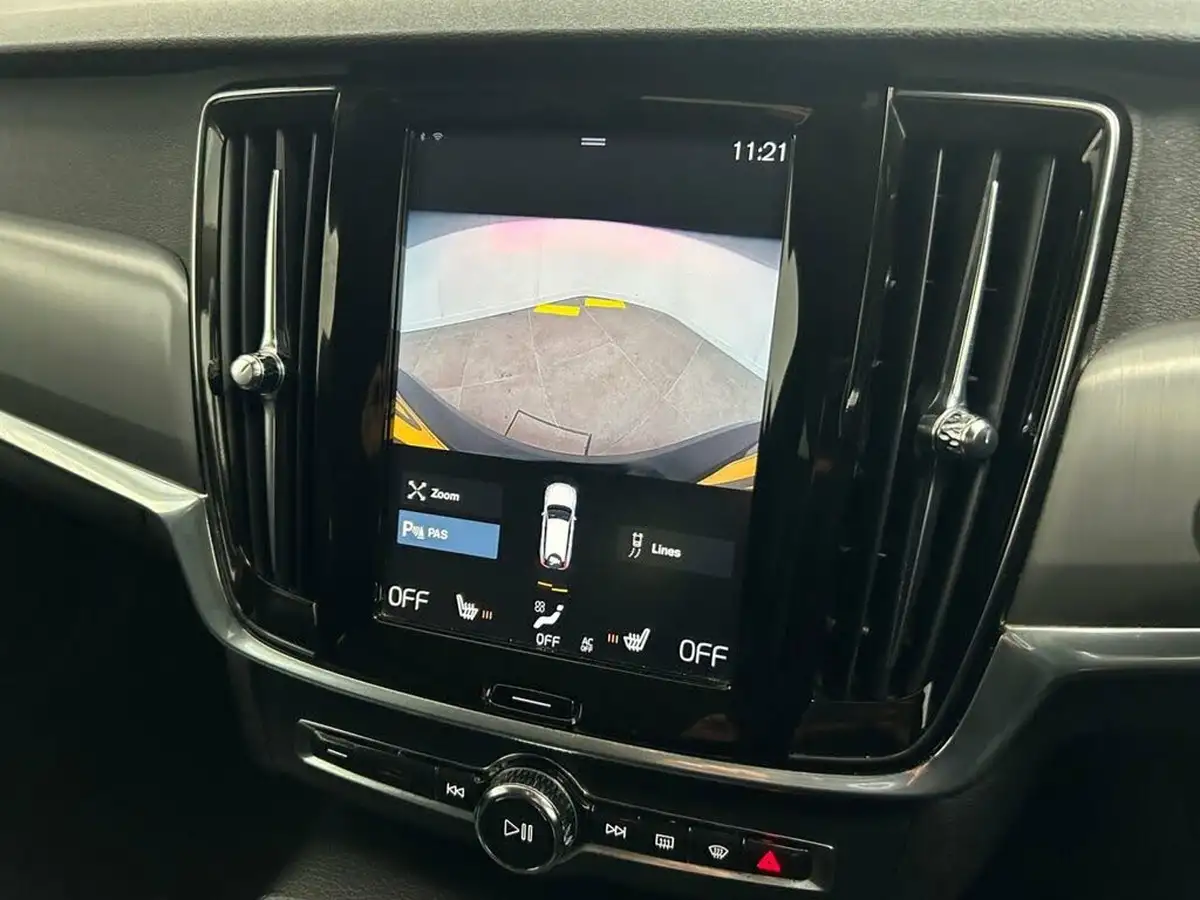 2020-volvo-v90-20-t4-momentum-plus-big-17