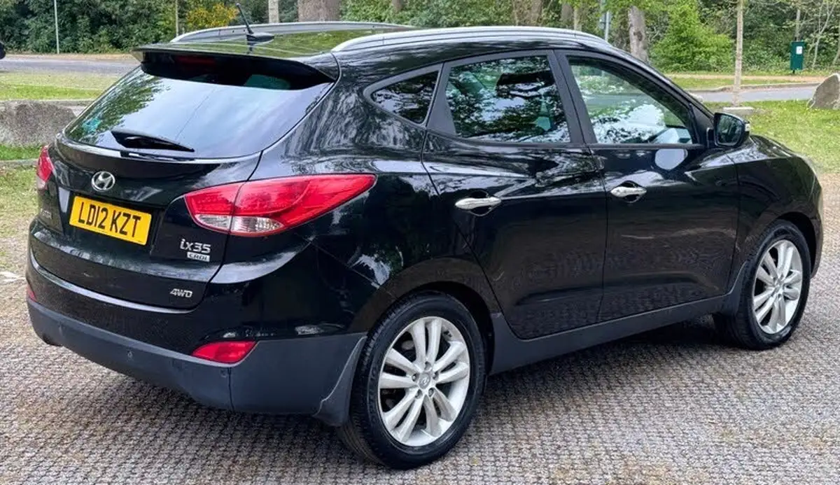 2012-hyundai-ix35-20td-premium-4wd-big-6