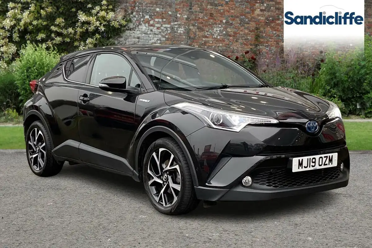 2019-toyota-c-hr-18-vvt-i-design-big-0