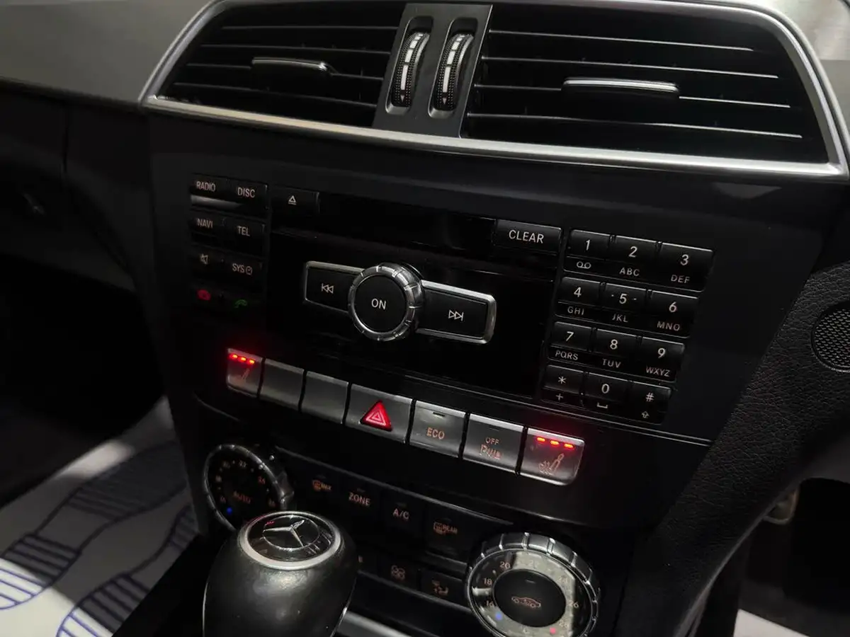 2015-mercedes-benz-c-class-21cdi-c220-cdi-amg-sport-edition-premium-plus-coupe-2d-7g-tronic-plus-big-37