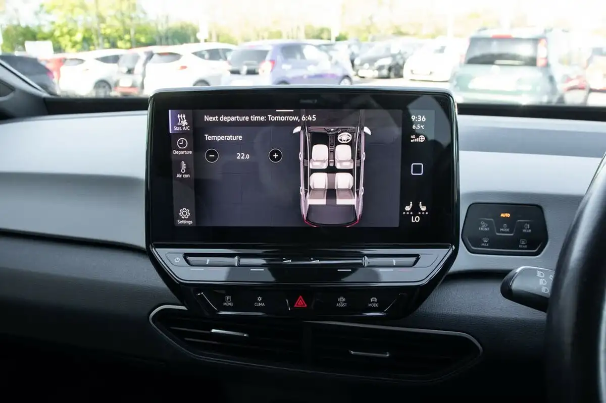 2020-volkswagen-id3-e-business-big-27
