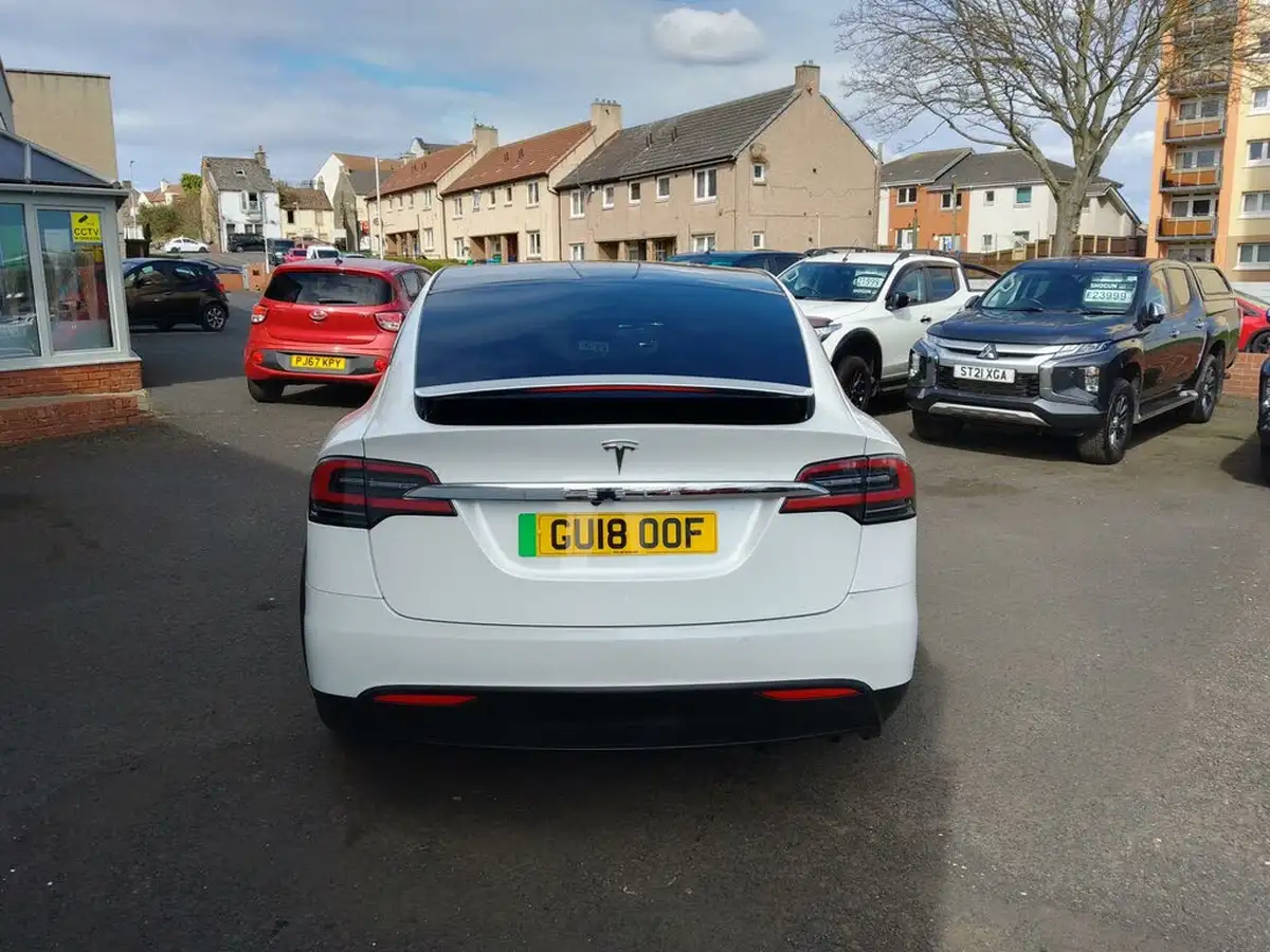 2018-tesla-model-x-e-75d-big-5