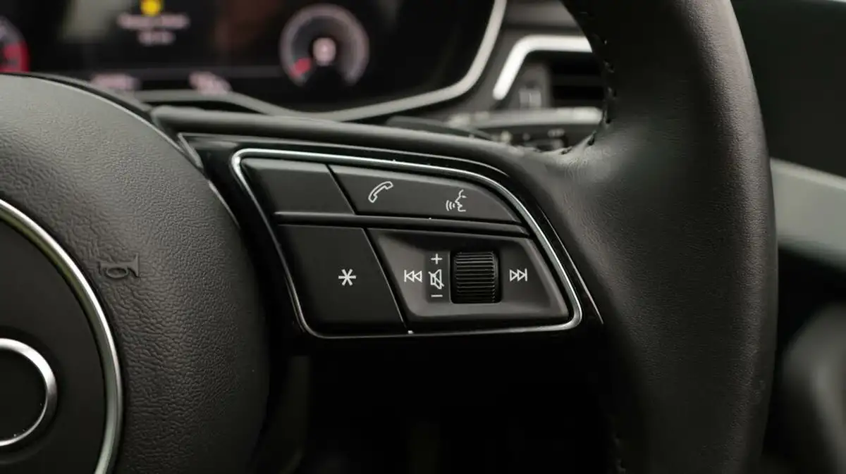 2019-audi-a4-avant-20-30-tdi-sport-big-32
