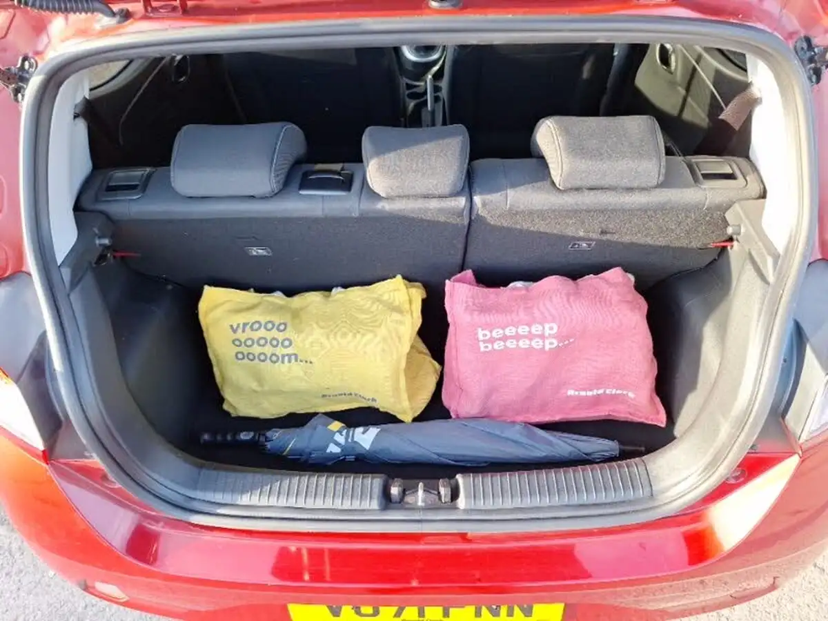 2022-hyundai-i10-12-premium-auto-big-7
