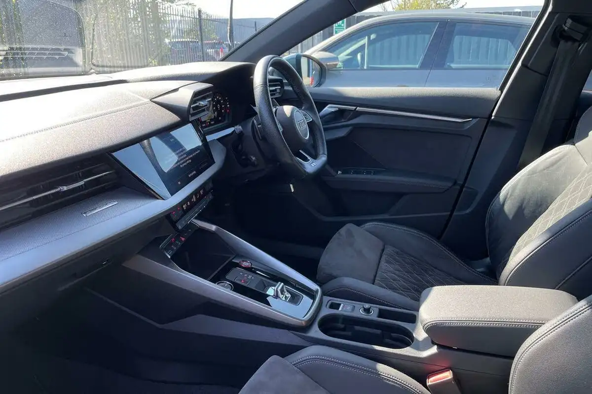2021-audi-s3-20-tfsi-sportback-5d-big-26