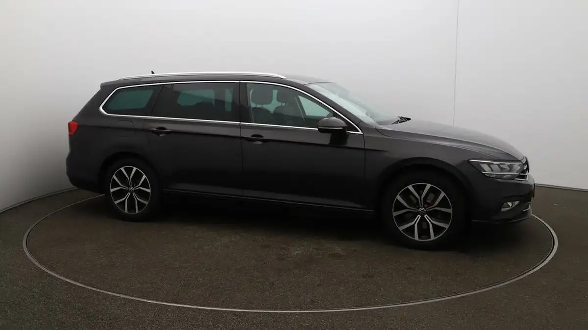 2022-volkswagen-passat-15-tsi-sel-estate-5d-dsg-big-37