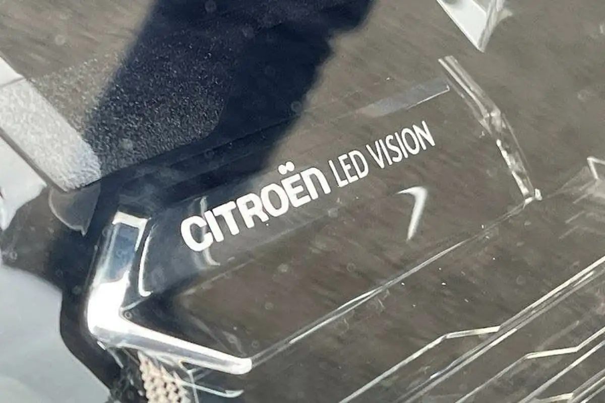 2022-citroen-c4-big-37