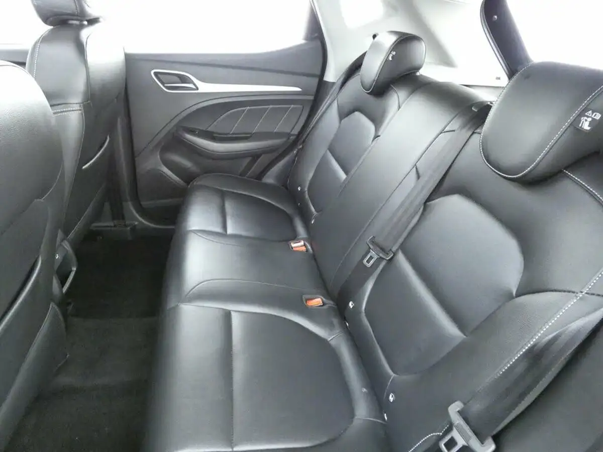 2021-mg-zs-suv-e-exclusive-ev-big-20