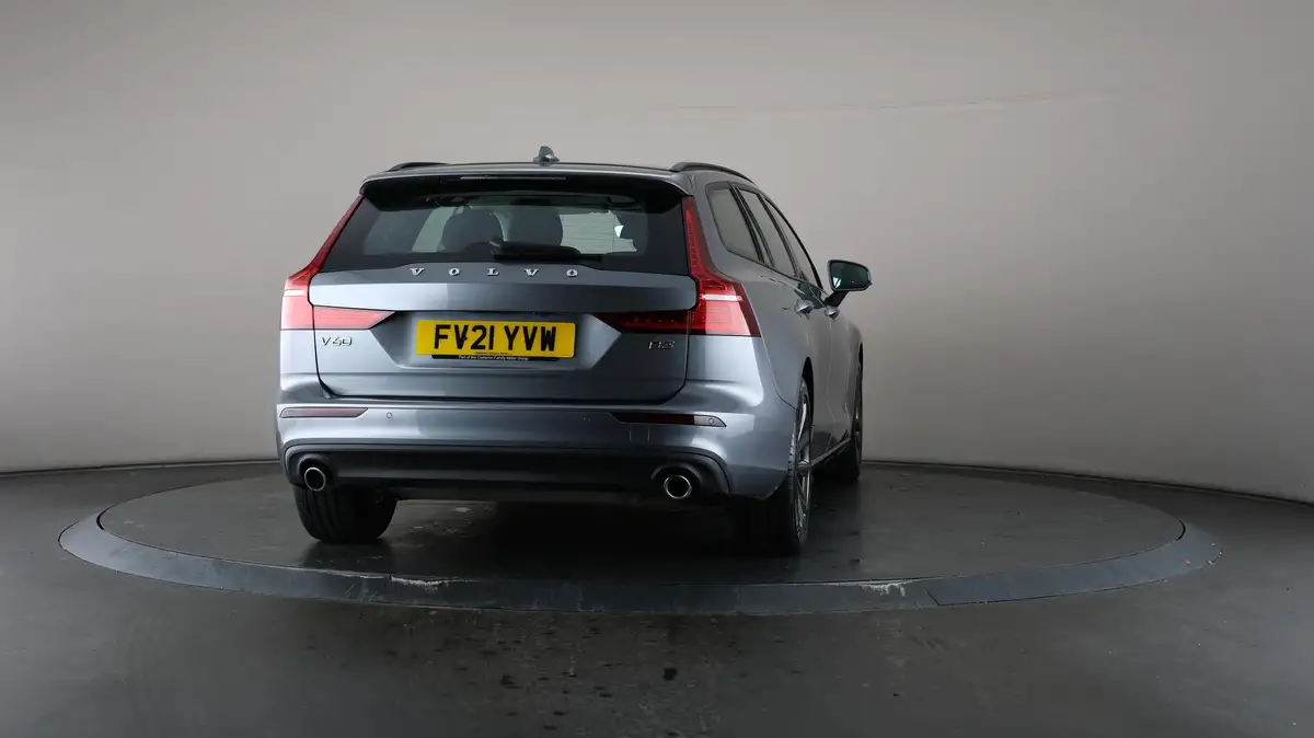 2021-volvo-v60-20-b3-momentum-160bhp-big-66