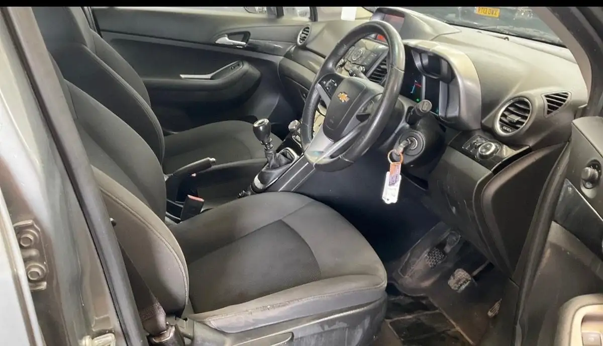 2011-chevrolet-orlando-20td-ltz-big-4