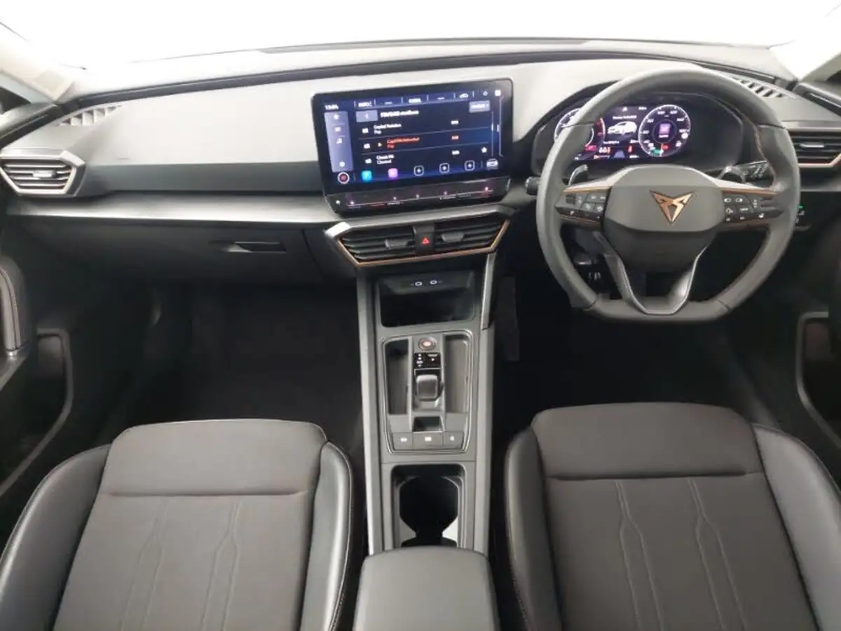 2024-cupra-leon-nf-15-etsi-v1-hatchback-big-2