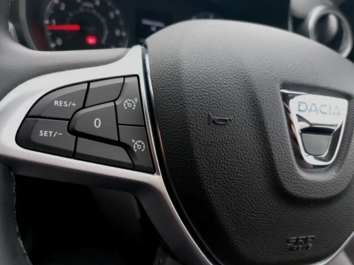 2022-dacia-duster-13-tce-prestige-130bhp-big-14