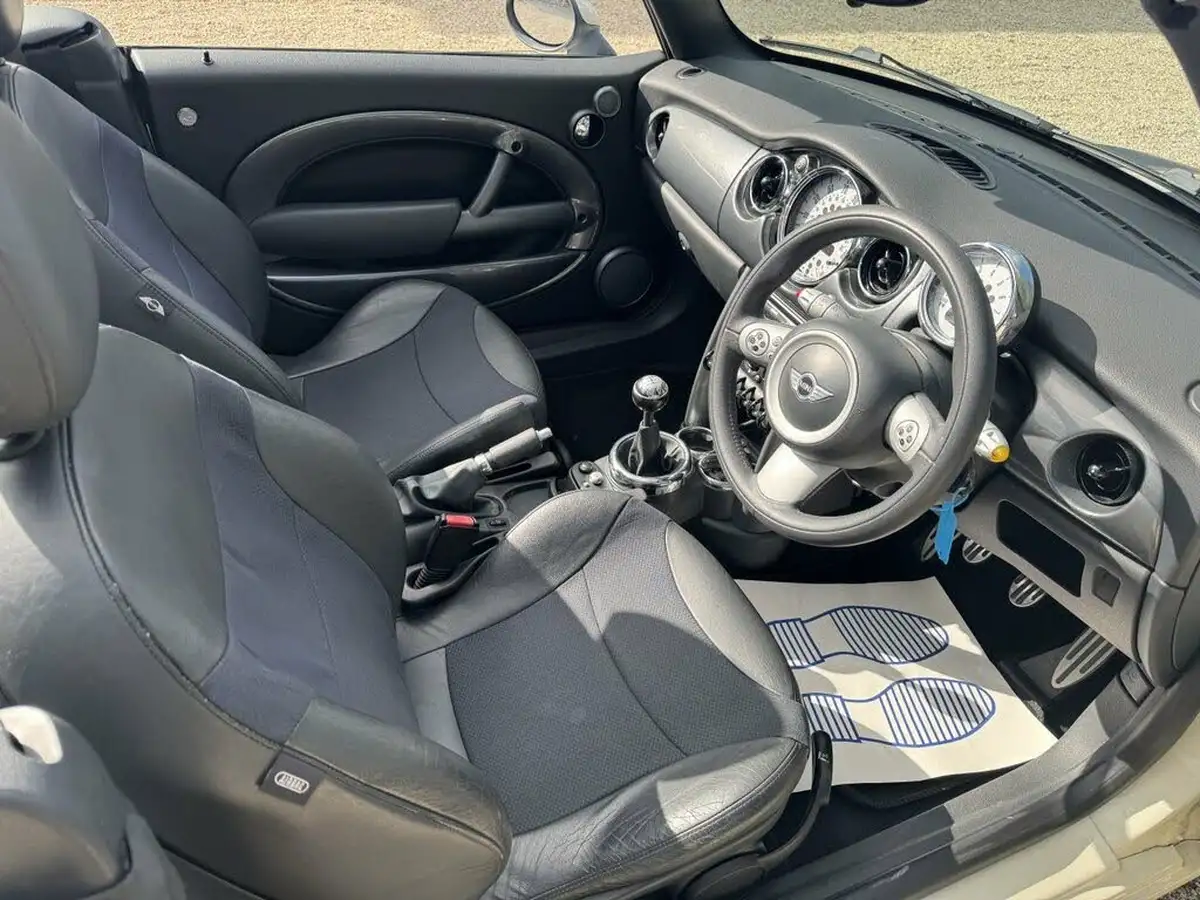 2008-mini-cooper-16-cooper-s-170bhp-convertible-2d-big-12