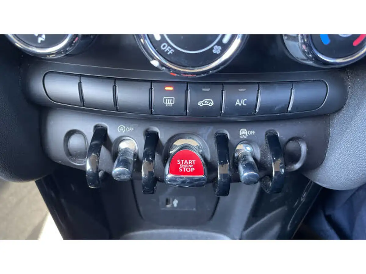 2021-mini-cooper-15-cooper-classic-hatchback-3d-big-25