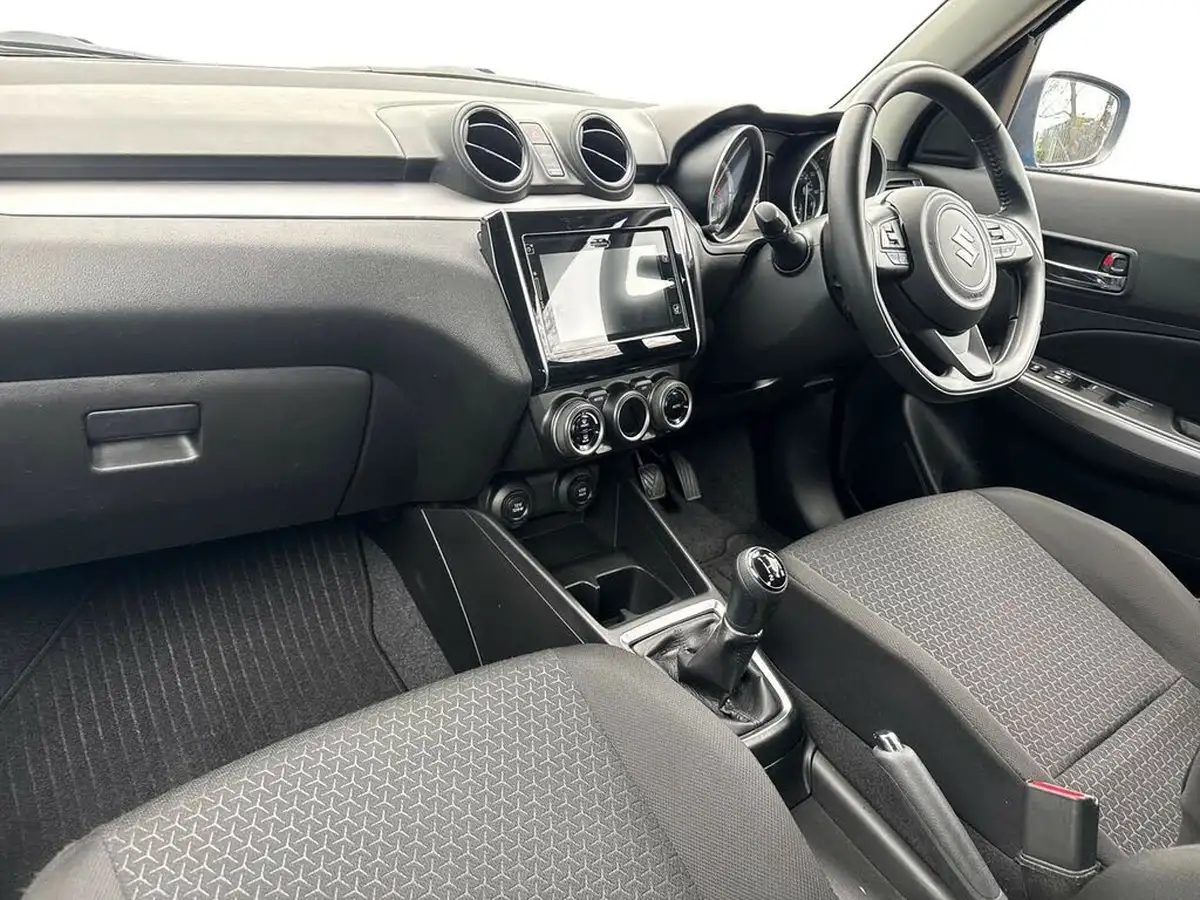 2021-suzuki-swift-12-dualjet-sz5-big-12
