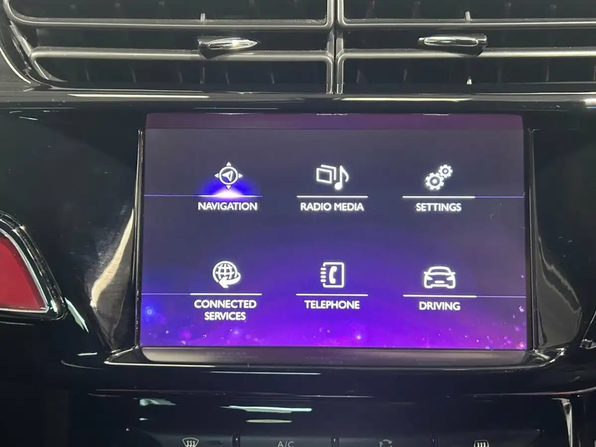 2017-ds-ds-3-12-puretech-connected-chic-110ps-ss-big-20