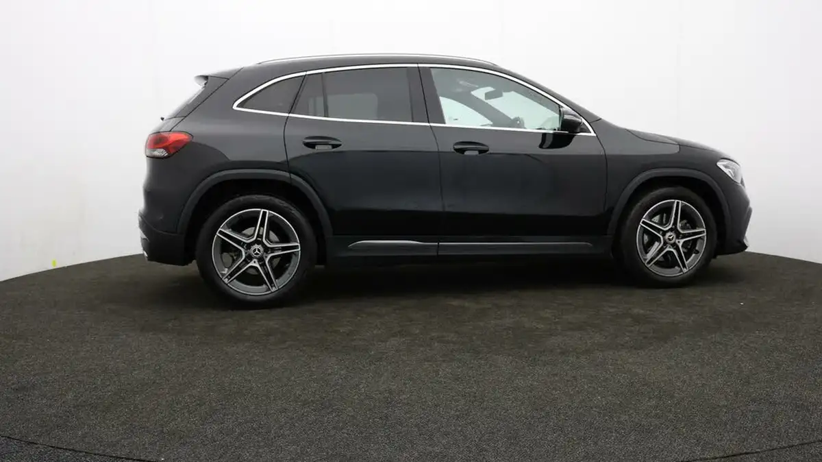 2021-mercedes-benz-gla-class-13-gla-180-amg-line-executive-1332cc-big-33