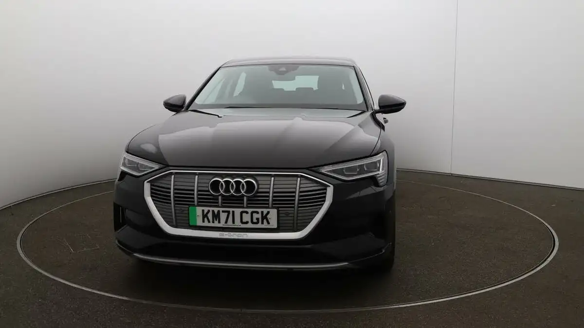 2021-audi-e-tron-55e-technik-sportback-big-32