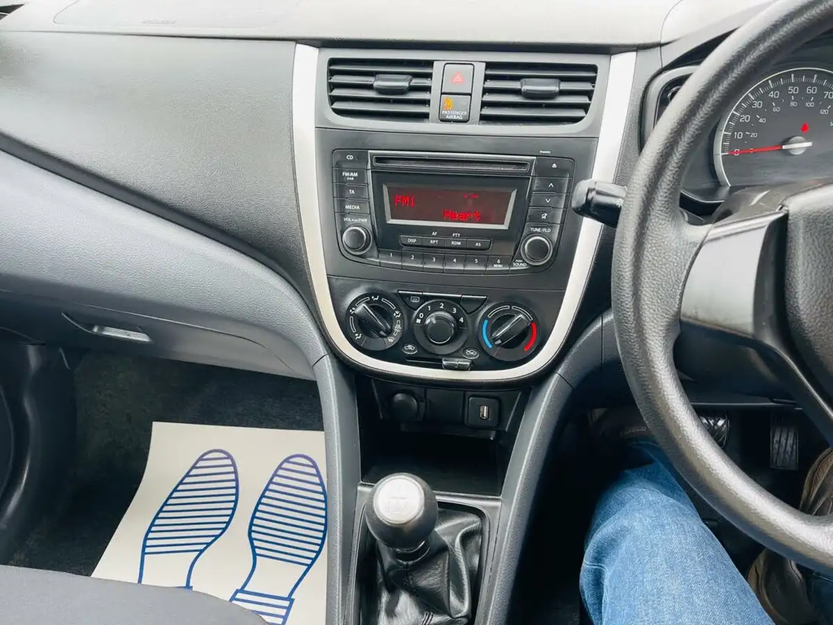2018-suzuki-celerio-10-sz2-big-15
