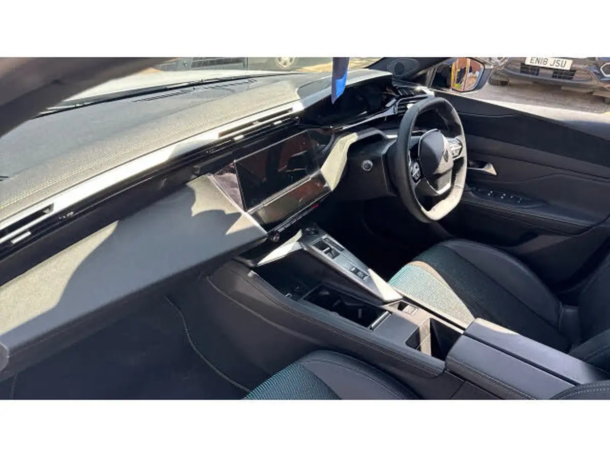 2024-peugeot-308-e-first-edition-big-8