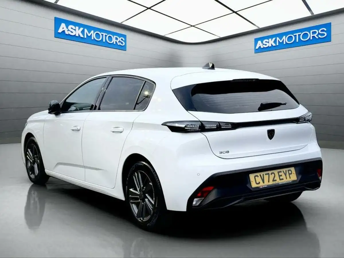 2022-peugeot-308-15-bluehdi-active-premium-eat8-big-1
